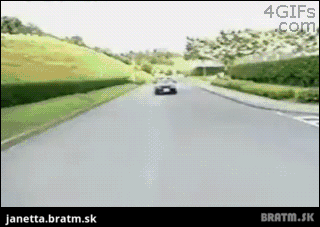 BRATM GIF: Ako zabrániť dopravnej nehode :D