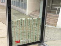 Spoločnosť 3M ponúka peniaze za to ak si ich dokážete ulúpiť z ich bezpečnostného skla! :)