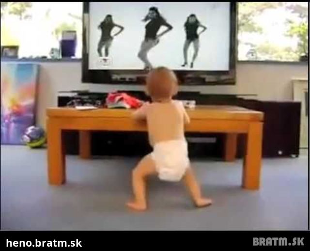 Roztomilé tancujúce bábo :)