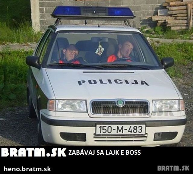 Páni policajti v službe :) stalo sa vám, že ste ich už takto stretli ? :D