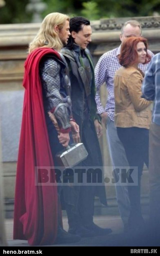 Thor a Loki...kam to pozeráte ?! :D