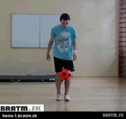 BRATM GIF: Trik s loptou :D nie vždy sa to musí podariť :D