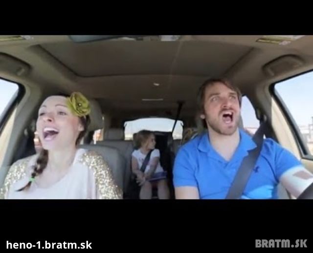Zábavný manželský párik si natočil vlastný hudobný videoklip na pesničku z Disneyovky:))