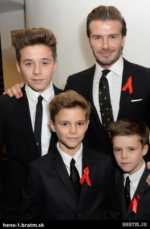 David Beckham a jeho traja synovia :) No nie sú krásni?