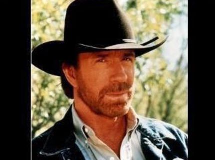 Keď vám Chuck Norris volá