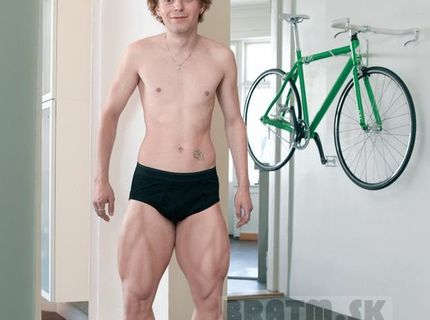 Tak čo chalani, dáme zajtra vo fitku nohy ? :D