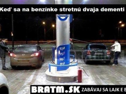 Takto to vyzerá, keď sa stretnú dvaja dementi :D
