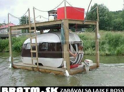 Táto loď sa plaví do neznáma ... :D  :D  :D