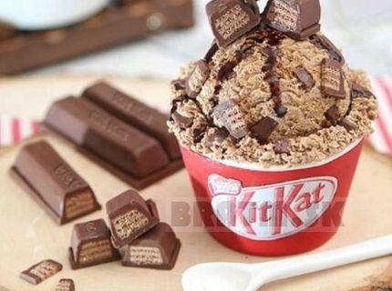 Kto by si dal takúto KitKat pochúťku ? :) :)