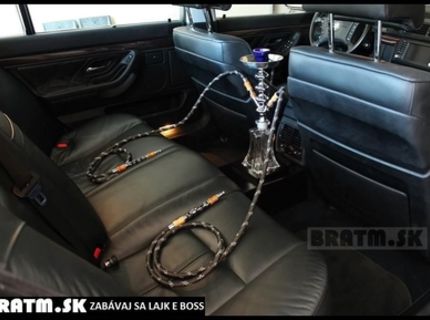Žeby auto v plnej výbave ? :D