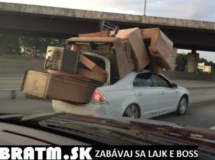 Neuveriteľné , čo všetko sa dá zmestiť do jedného auta :D
