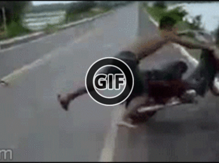 BRATM GIF: Nasmerovala ho na správne miesto :D