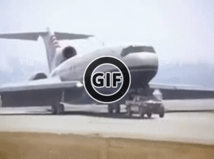 BRATM GIF: NEUVERITEĽNÁ ZÁCHRANA LIETADLA AUTOM !!!!