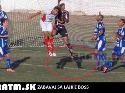 Vidíš to tam??? :D kokso !