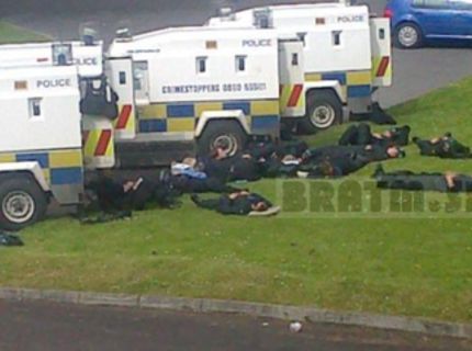 ŠOKOJÚCA SNÍMKA! Budíček páni policajti ! :D