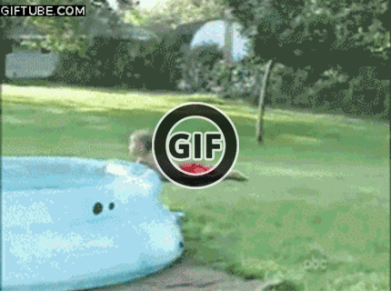 BRATM GIF: Auuuuu :D tesne vedľa :D