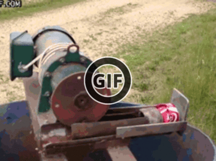 BRATM GIF: Geniálny stroj na recykláciu :D