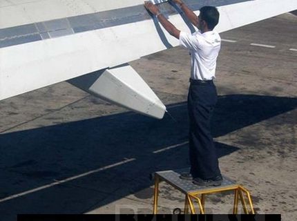 Nemusíš mať strach, páska to udrží :D