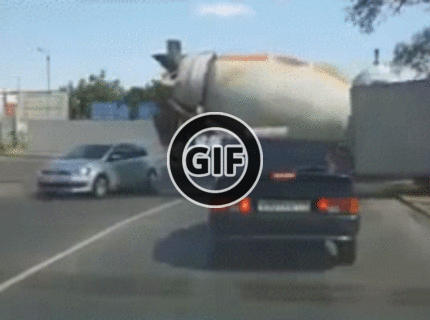 BRATM GIF: Asi zabudol na ručnú :D