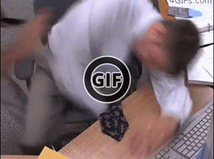 BRATM GIF: Spať v práci sa neoplatí :D