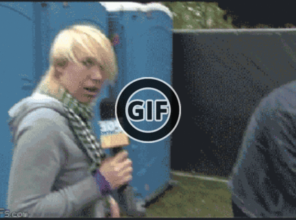 BRATM GIF: FUUUJ ! Umývanie rúk v toaletách :D