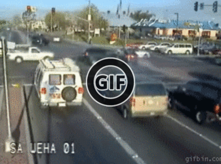 BRATM GIF: Tak toto bolo šťastie v nešťastí !