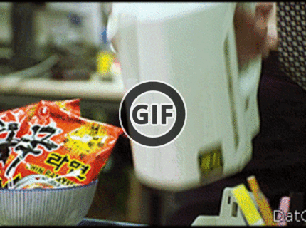 BRATM GIF: Jedenie polievky :D like a boss :D