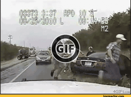 BRATM GIF: Pozor! letí kamión :D