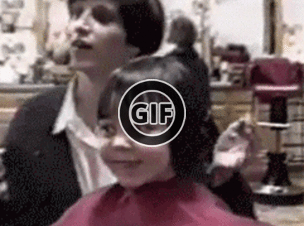 BRATM GIF:  Reakcia  u kaderníčky :D