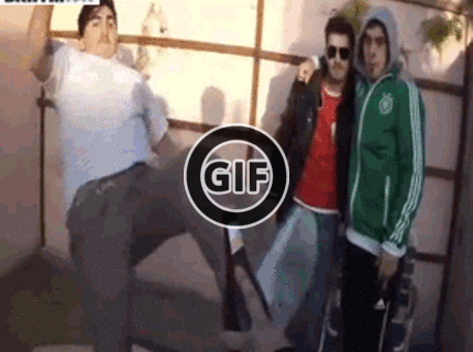 BRATM GIF: Party fail týždňa :D