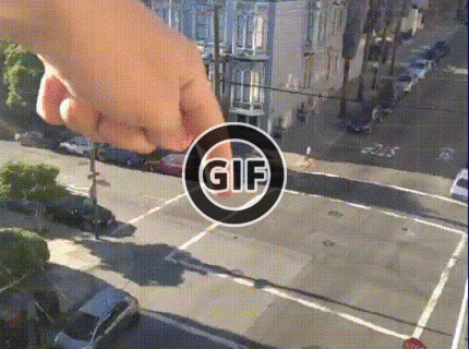 BRATM GIF: Kiežby sa takto dali riešiť dopravné zápchy :D