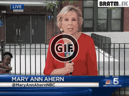 BRATM GIF: Malé dievčatko v priamom prenose :D