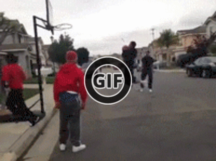 BRATM GIF: Takto sa hrá pravý street basket :D