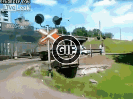 BRATM GIF: Prepravné úkazy na cestách v Rusku :D