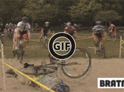 BRATM GIF: Jeden za všetkých, všetci za jedného :D