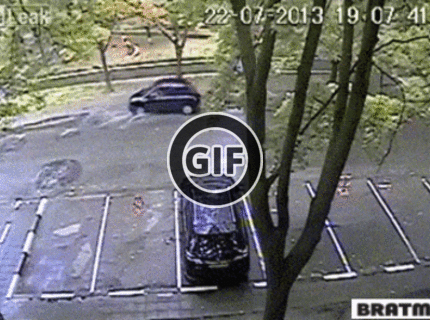 BRATM GIF: Takto parkovať dokáže len skutočný profík :D