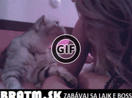 BRATM GIF: Krásne ! Pozrite sa na tú lásku medzi nimi :)