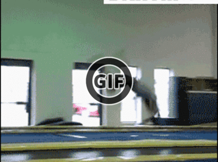 BRATM GIF: FASCINUJÚCE ! dokonalé predvedenie :)