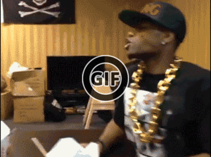 BRATM GIF: Ako jedia správni chlapi :D