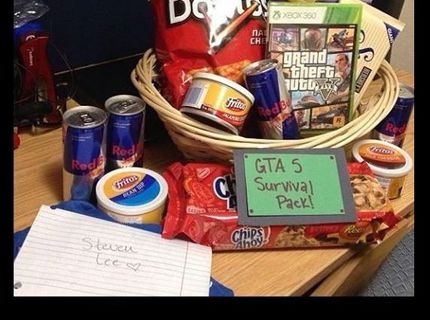 Najkrajšie PREKVAPENIE pre muža :D ktorý by nepovedal ÁNO ? :D