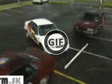 BRATM GIF: ÚŽASNÉ parkovanie :D toto bolo o chlp :D