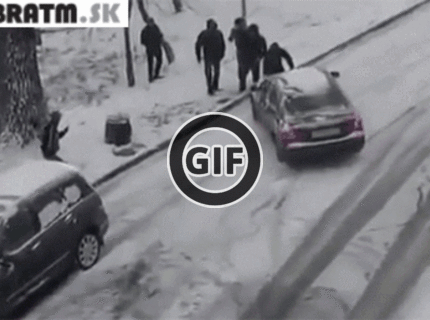 BRATM GIF: ČEKUJ! Príchod supermana všetko zachránil :D