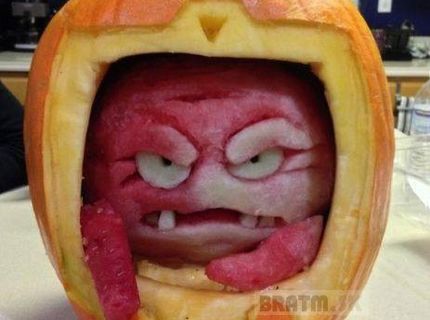 Úžasná tekvica na HALLOWEEN :D