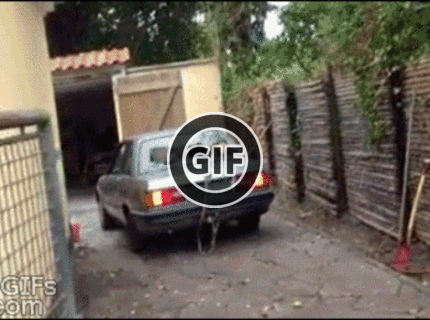 BRATM GIF: Hupss ! :D Niektoré nápady si treba lepšie premyslieť :D