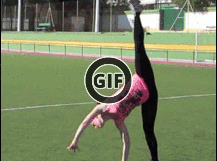 BRATM GIF: Wau, toto sa slečne naozaj podarilo :)