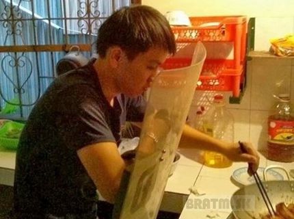 Ochranná pomôcka počas vysmážania sa vždy zíde :D