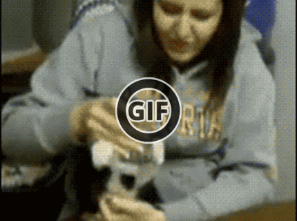 BRATM GIF: Podarené :) mačka, ktorá chce piť z pohára :D