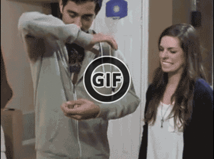 BRATM GIF: Kúzelníci to majú so ženami zjavne  jednoduchšie :D