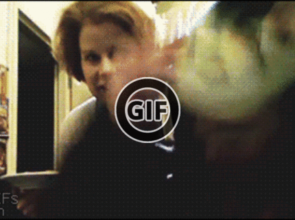 BRATM GIF: Teraz nie mami!!!!!! :D