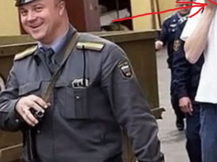NAJ FAIL: Pozri aké fopá sa stalo miestnemu policajtovi:D:D